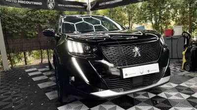 Vendo Peugeot e-2008 2022 - 21900 EUR, 67769 km - AUTO.MOTO.pt