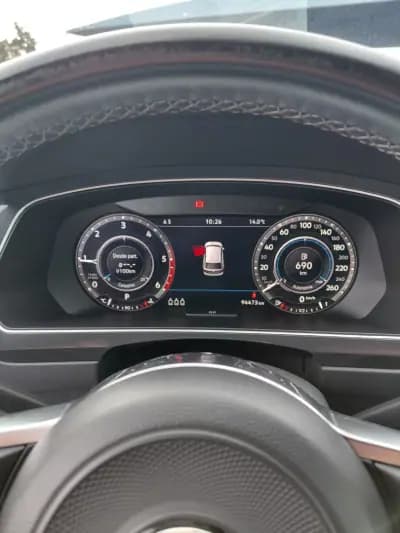 Vendo Volkswagen Tiguan 2017 - 38900 EUR, 94473 km - AUTO.MOTO.pt