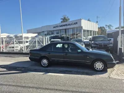 Sell Mercedes-Benz E 220 1997 - 3900 EUR, 500000 km - AUTO.MOTO.pt