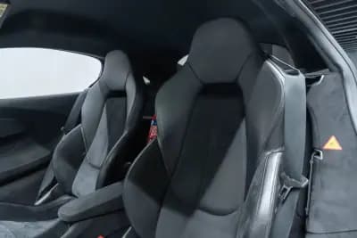 Vendo McLaren 600 2019 - 229950 EUR, 32000 km - AUTO.MOTO.pt