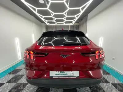 Vendo Ford Mustang Mach-E 2021 - 24999 EUR, 140000 km - AUTO.MOTO.pt