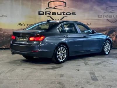 Vendo BMW 320 2014 - 13500 EUR, 292551 km - AUTO.MOTO.pt