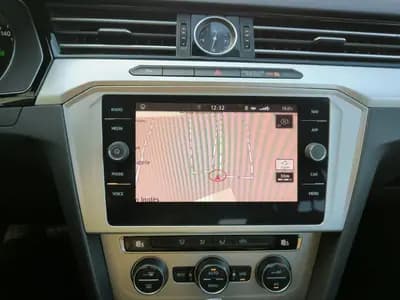 Vendo Volkswagen Passat 2019 - 18950 EUR, 155079 km - AUTO.MOTO.pt