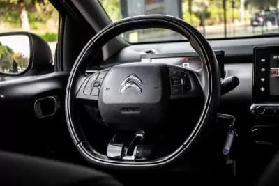 Sell Citroën C4 Cactus 2016 - 10550 EUR, 98640 km - AUTO.MOTO.pt