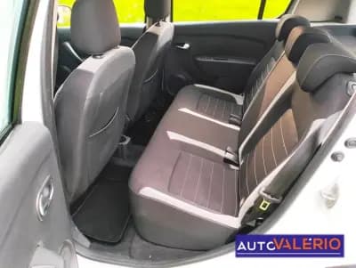 Vendo Dacia Sandero 2019 - 11950 EUR, 52000 km - AUTO.MOTO.pt