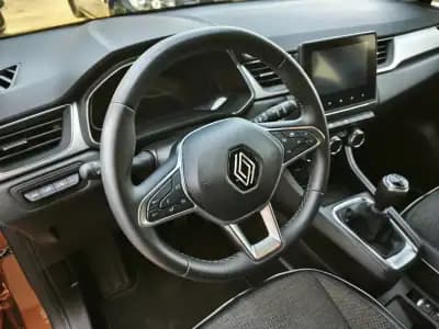 Vendo Renault Captur 2022 - 18900 EUR, 28032 km - AUTO.MOTO.pt