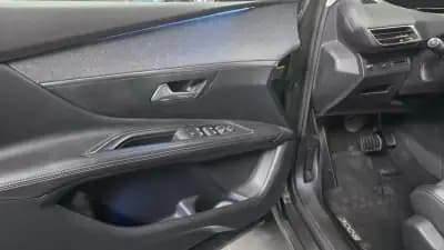 Sell Peugeot 3008 2017 - 17990 EUR, 91000 km - AUTO.MOTO.pt