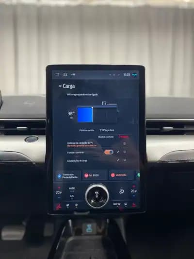 Vendo Ford Mustang Mach-E 2021 - 24999 EUR, 140000 km - AUTO.MOTO.pt