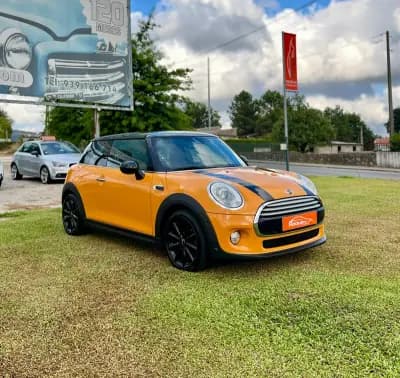 Vendo MINI Cooper 2014 - 12900 EUR, 215000 km - AUTO.MOTO.pt
