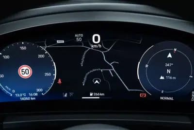 Vendo Porsche Macan 2025 - 88950 EUR, 14000 km - AUTO.MOTO.pt