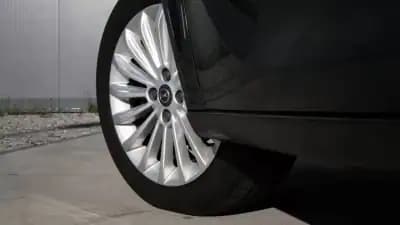 Sell Opel Adam 2016 - 11400 EUR, 62000 km - AUTO.MOTO.pt