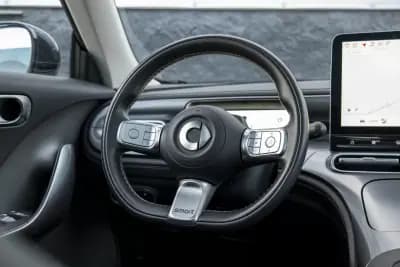 Vendo Smart 1 2023 - 28900 EUR, 25000 km - AUTO.MOTO.pt