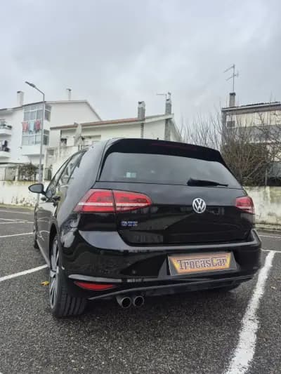 Sell Volkswagen Golf 2016 - 15490 EUR, 211638 km - AUTO.MOTO.pt