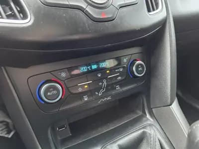 Sell Ford Focus SW 2015 - 7990 EUR, 218000 km - AUTO.MOTO.pt