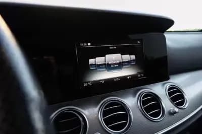 Vendo Mercedes-Benz E 220 2017 - 25000 EUR, 168000 km - AUTO.MOTO.pt