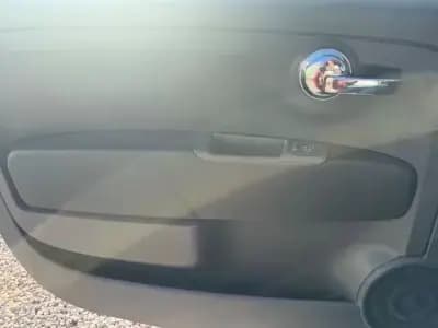 Vendo Fiat 500C 2010 - 8750 EUR, 132900 km - AUTO.MOTO.pt