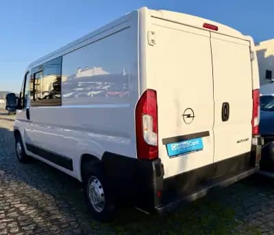 Vendo Opel Movano 2023 - 35950 EUR, 63000 km - AUTO.MOTO.pt