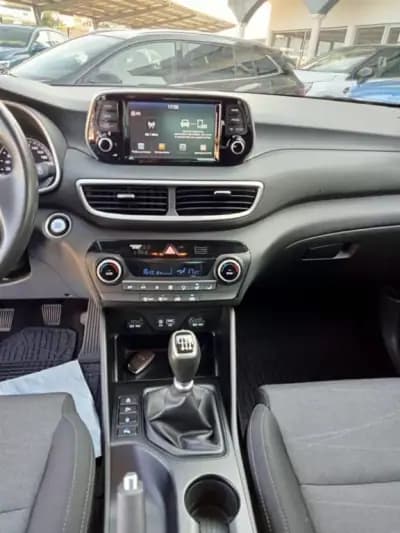 Sell Hyundai Tucson 2019 - 23950 EUR, 80000 km - AUTO.MOTO.pt