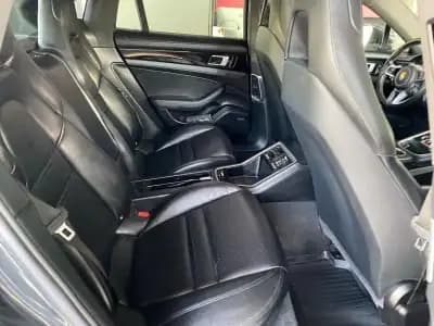 Sell Porsche Panamera 2018 - 60500 EUR, 104962 km - AUTO.MOTO.pt