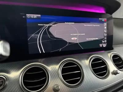 Vendo Mercedes-Benz E 220 2020 - 37900 EUR, 84701 km - AUTO.MOTO.pt