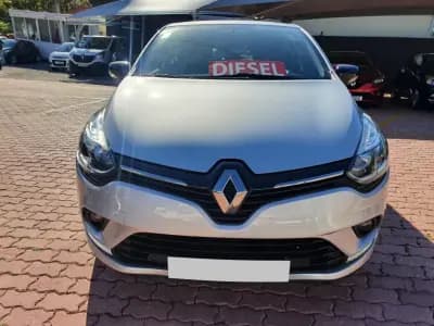 Vendo Renault Clio 2019 - 13250 EUR, 142000 km - AUTO.MOTO.pt