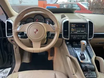 Vendo Porsche Cayenne 2011 - 25950 EUR, 237203 km - AUTO.MOTO.pt