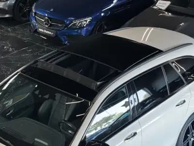 Sell Mercedes-Benz E 300 2019 - 33490 EUR, 105000 km - AUTO.MOTO.pt