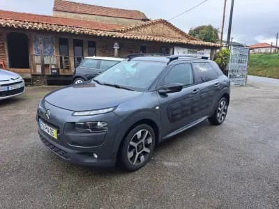 Vendo Citroën C4 Cactus 2015 - 7950 EUR, 177721 km - AUTO.MOTO.pt