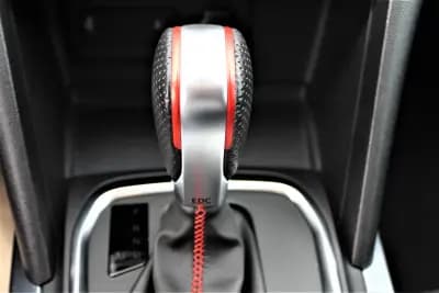 Vendo Renault Mégane 2019 - 43990 EUR, 42000 km - AUTO.MOTO.pt