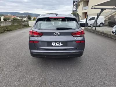 Vendo Hyundai i30 SW 2020 - 14990 EUR, 159000 km - AUTO.MOTO.pt
