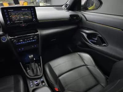 Sell Toyota Yaris Cross 2021 - 29950 EUR, 86189 km - AUTO.MOTO.pt