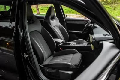 Sell Cupra Leon 2024 - 44990 EUR, 21773 km - AUTO.MOTO.pt