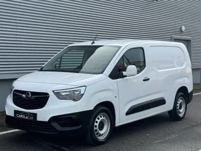 Sell Opel Combo 2019 - 13450 EUR, 150000 km - AUTO.MOTO.pt
