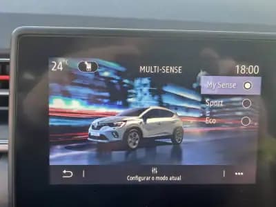 Vendo Renault Captur 2022 - 17990 EUR, 86130 km - AUTO.MOTO.pt