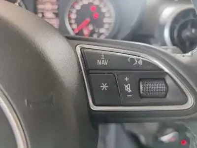 Sell Audi A1 2011 - 8650 EUR, 215600 km - AUTO.MOTO.pt