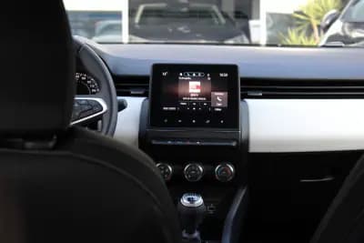 Sell Renault Clio 2020 - 13400 EUR, 95969 km - AUTO.MOTO.pt