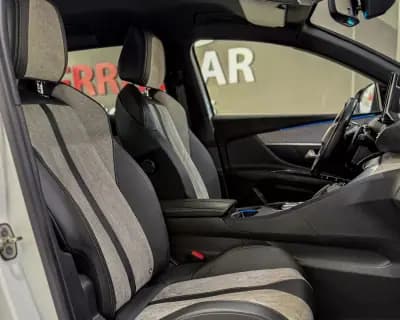 Vendo Peugeot 3008 2021 - 23650 EUR, 140511 km - AUTO.MOTO.pt