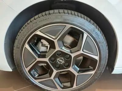 Sell Opel Astra 2023 - 31000 EUR, 11950 km - AUTO.MOTO.pt