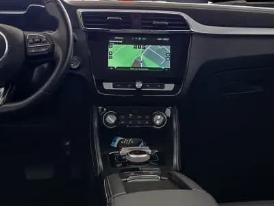 Sell MG ZS 2020 - 19250 EUR, 15000 km - AUTO.MOTO.pt