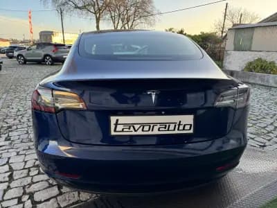 Vendo Tesla Model 3 2021 - 26500 EUR, 105000 km - AUTO.MOTO.pt