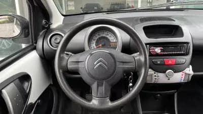 Sell Citroën C1 2014 - 5750 EUR, 102021 km - AUTO.MOTO.pt