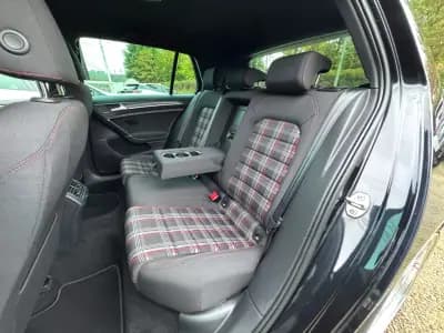 Vendo Volkswagen Golf 2019 - 27990 EUR, 110000 km - AUTO.MOTO.pt