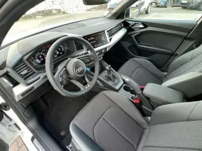 Vendo Audi A1 Sportback 2023 - 27900 EUR, 22610 km - AUTO.MOTO.pt