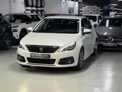 Vendo Peugeot 308 2019 - 11990 EUR, 106000 km - AUTO.MOTO.pt