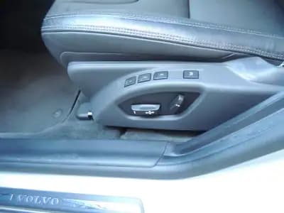 Vendo Volvo V60 2015 - 14950 EUR, 200200 km - AUTO.MOTO.pt