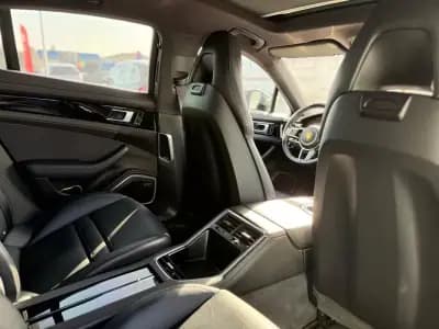 Sell Porsche Panamera 2018 - 74500 EUR, 50941 km - AUTO.MOTO.pt