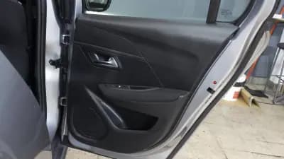 Vendo Peugeot 208 2024 - 16450 EUR, 29000 km - AUTO.MOTO.pt