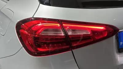 Sell Mercedes-Benz A 180 2021 - 22999 EUR, 70121 km - AUTO.MOTO.pt