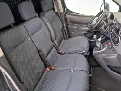 Vendo Peugeot Partner 2010 - 9990 EUR, 117500 km - AUTO.MOTO.pt