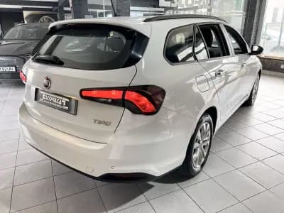 Sell Fiat Tipo Station Wagon 2020 - 11600 EUR, 122744 km - AUTO.MOTO.pt